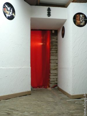 Entrez dans l'univers de Maitresse Esther en Bourgogne sud.